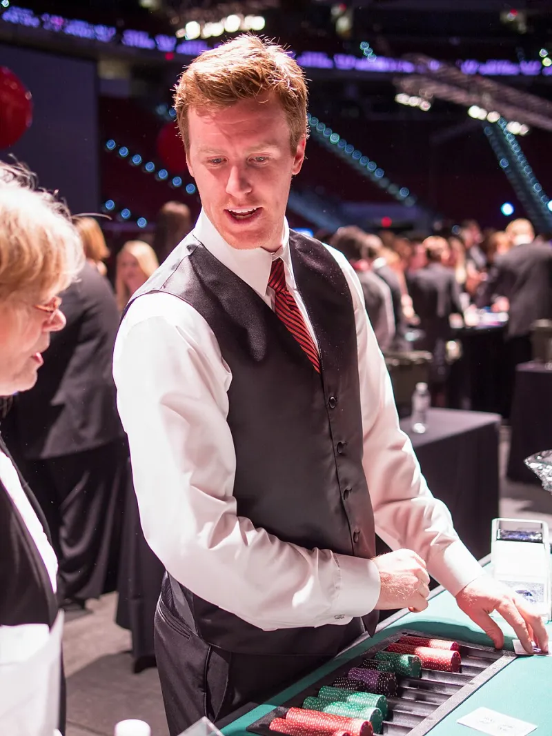 Dealing in Real Time: How Live Dealer Games Are Reshaping the Way Americans Play Online